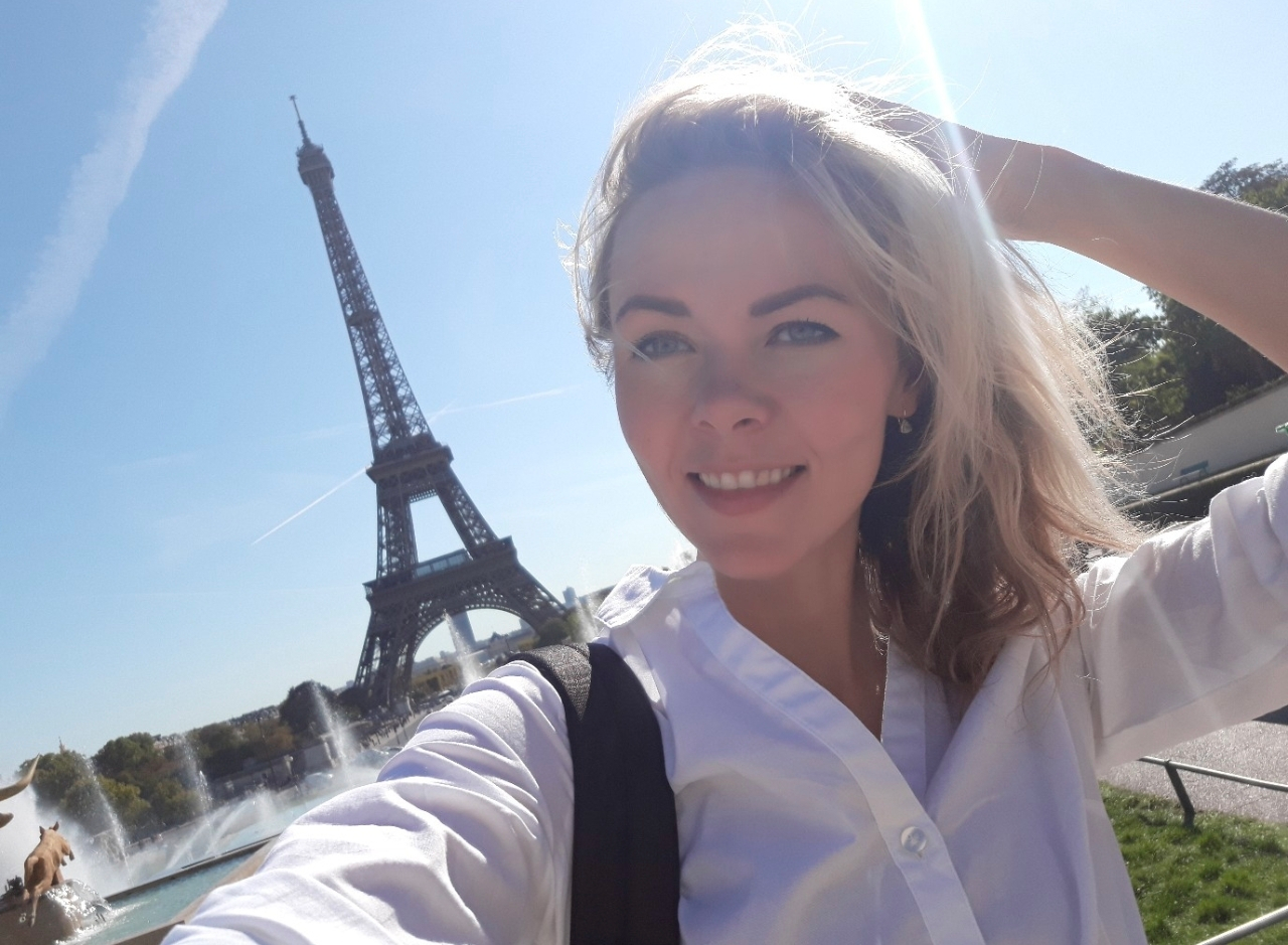 Portrait de Tatiana à Paris